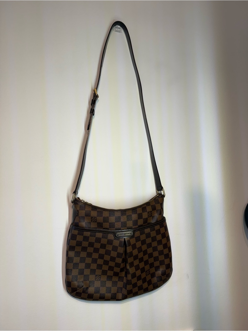 Authentic Louis Vuitton Bloomsbury PM in Damier Ébène Canvas